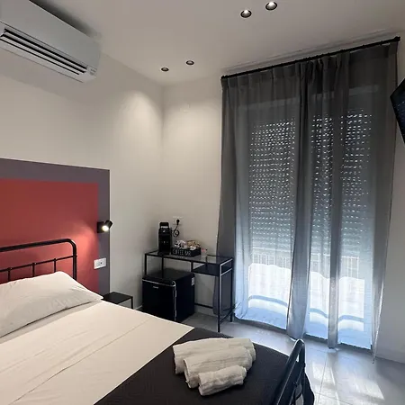 Meraviglia - Centro Close To The Station And Pier Bed and breakfast 4*