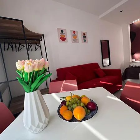 Meraviglia - Centro Close To The Station And Pier Bed and breakfast Salerno