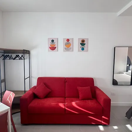 Meraviglia - Centro Close To The Station And Pier Bed and breakfast