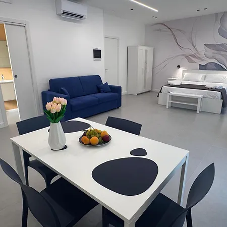 Meraviglia - Centro Close To The Station And Pier Bed and breakfast Salerno